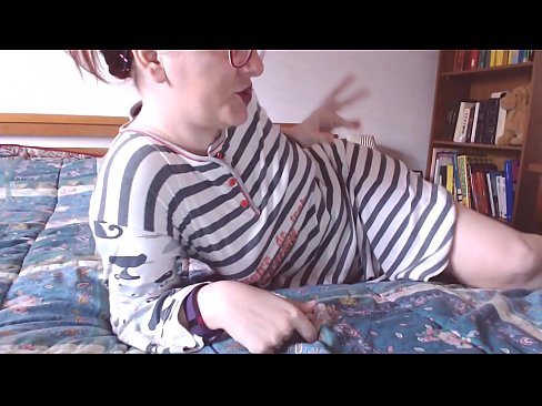 ❤️ Leve este grande galo preto na sua boca escravozinho Porno real vídeo em nós ☑