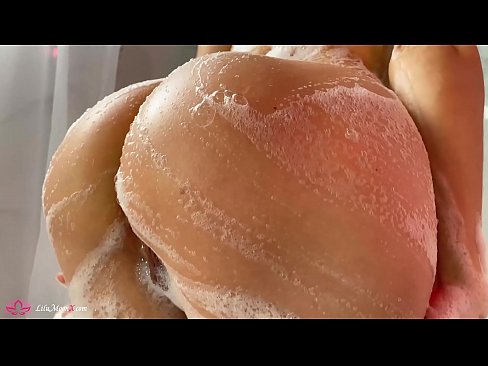 ❤️ Morena Masturba-se com Vibrador para Orgasmo Intenso no Duche Porno real vídeo em nós ☑